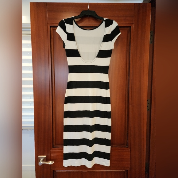 Zara Trafaluc black & white striped midi dress size M - Picture 7 of 7